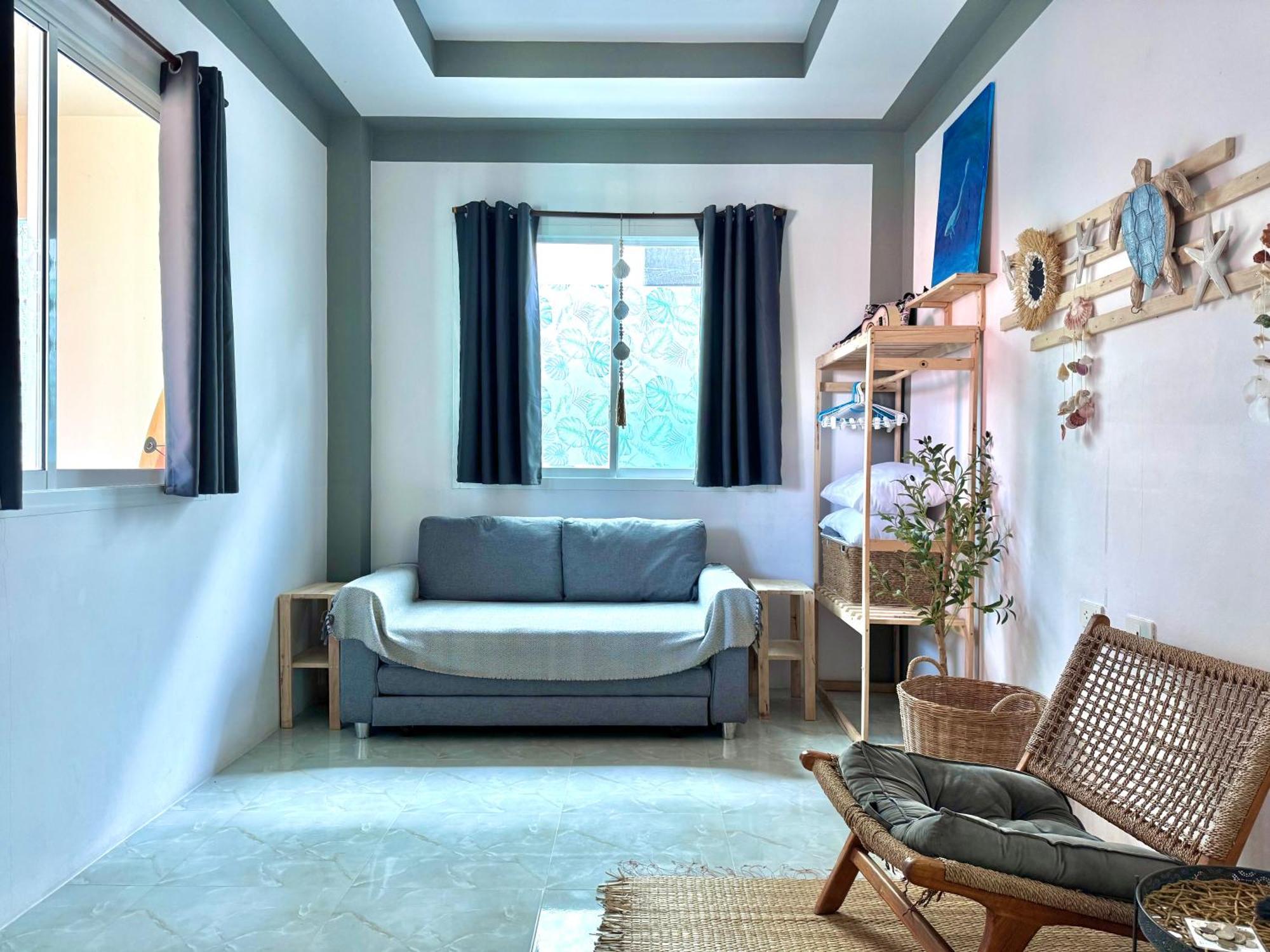 Sea Dreamer Beachfront Apartments Пхукет Екстер'єр фото